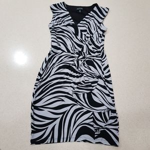 EN FOCUS 4P Zebra V Neck Ruffle Sleeveless Dress Faux Wrap Black Stretch Gray